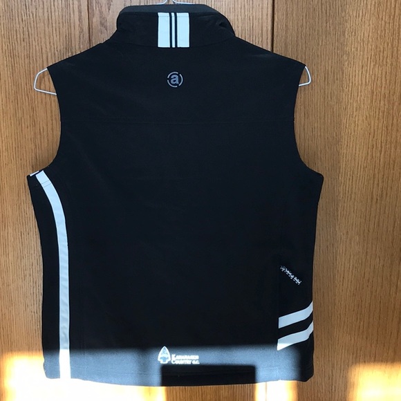 Ladies casual golf vest. Size medium. - Picture 2 of 4